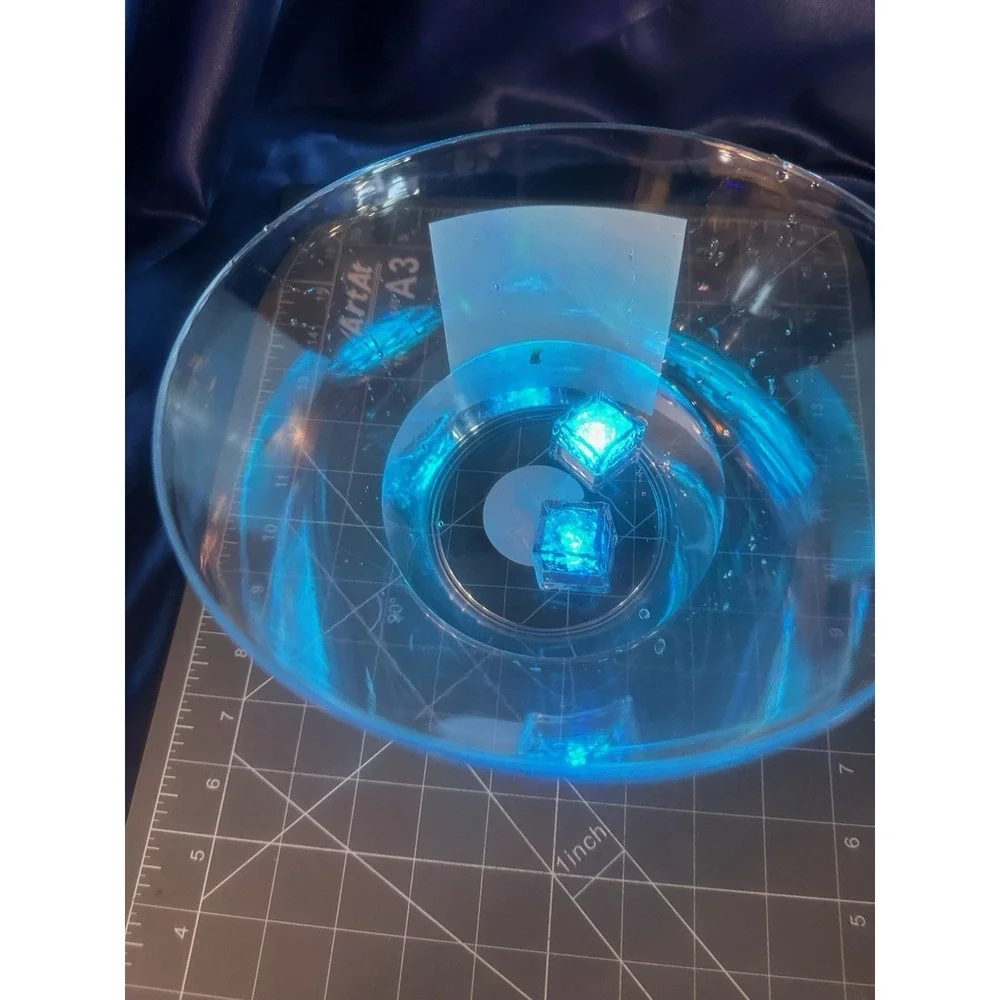 12 LED Light Up Ice Cubes Liquid Activated Color Changing Party Drinks